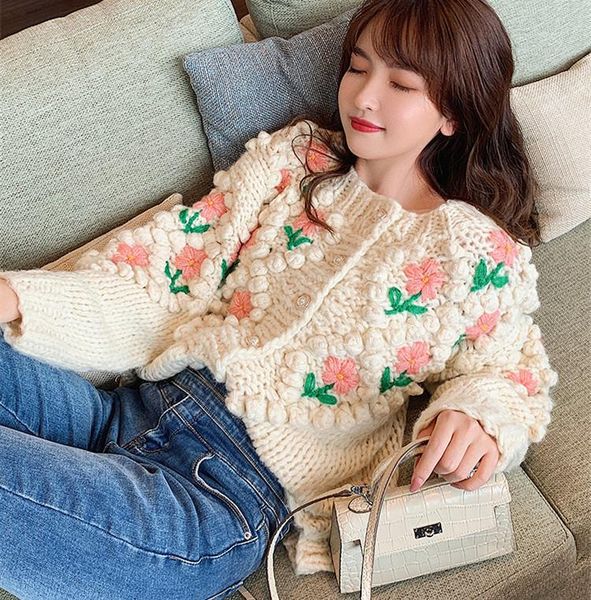 women's knits & tees 2021 sweater fashion versatile embroidery pure hand knitted small flower loose autumn wear, White
women's knits & tees 2021 sweater fashion versatile embroidery pure hand knitted small flower loose autumn wear, White