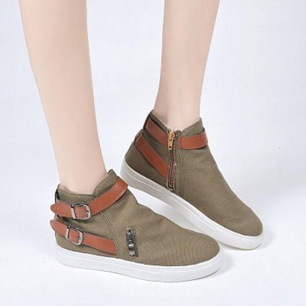 spring and autumn 2021 new medium flat shoes leather belt buckle loafers fashion leisure large size, Black
spring and autumn 2021 new medium flat shoes leather belt buckle loafers fashion leisure large size, Black