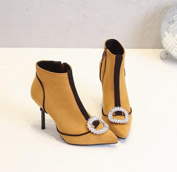 new 2020 winter stiletto fashion korean version of water drill suede pointed head frosted with velvety women's boots, Black
new 2020 winter stiletto fashion korean version of water drill suede pointed head frosted with velvety women's boots, Black