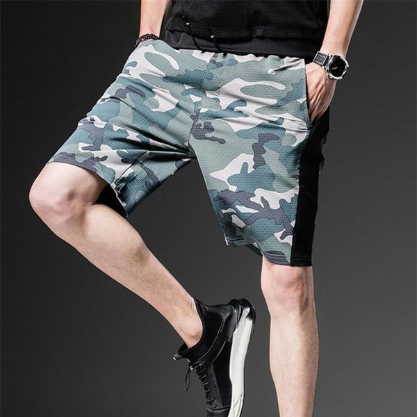 men stylish camouflage patchwork pockets elastic beach surfing loose men's shorts, White;black
men stylish camouflage patchwork pockets elastic beach surfing loose men's shorts, White;black