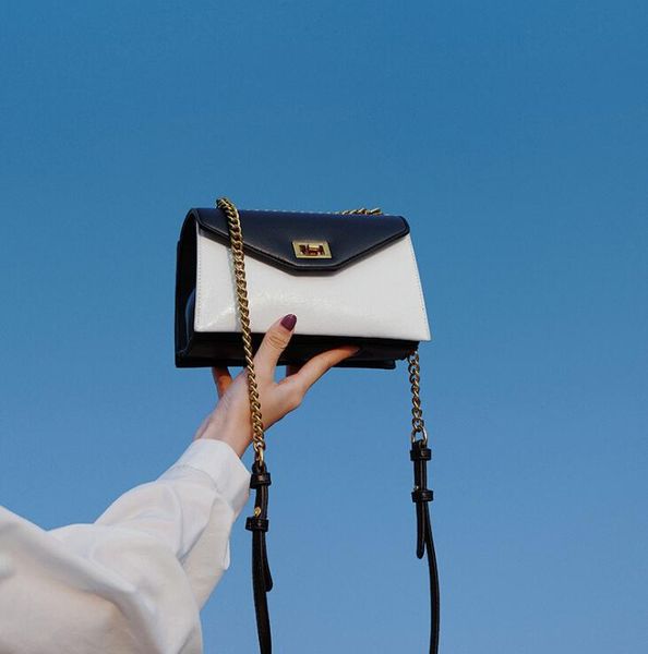 wholesale chain shoulder bag women handbag purse hasp totes small crossbody fashion bag
wholesale chain shoulder bag women handbag purse hasp totes small crossbody fashion bag