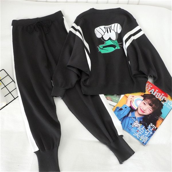 2021 new net red the same two-piece new cartoon dog ice silk sweater with mouth pants casual suit 6fxl, Gray
2021 new net red the same two-piece new cartoon dog ice silk sweater with mouth pants casual suit 6fxl, Gray