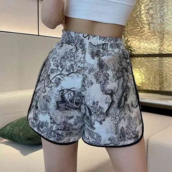 2022 factory wholesale new model summer print beach shorts women's casual pants, White;black
2022 factory wholesale new model summer print beach shorts women's casual pants, White;black