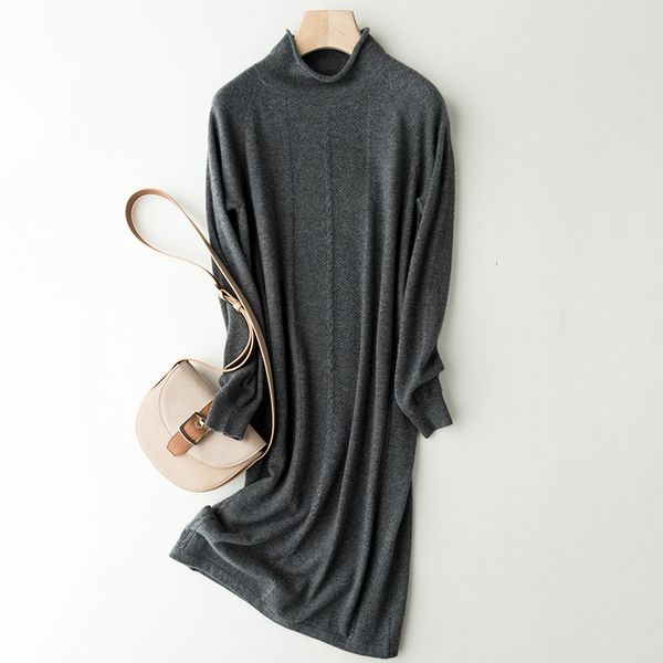 2021 quality women's dresses 100% pure knitted the longest neck female high stardard winter wool dress g41g, Black;gray
2021 quality women's dresses 100% pure knitted the longest neck female high stardard winter wool dress g41g, Black;gray