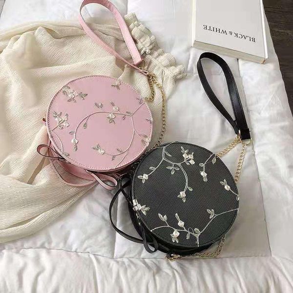 sweet lace round handbags pu leather women crossbody bags female small fresh flower chain shoulder bags
sweet lace round handbags pu leather women crossbody bags female small fresh flower chain shoulder bags