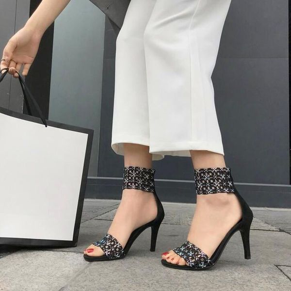 new fashion round toe ladies high heels leather black high heels summer ladies 
new fashion round toe ladies high heels leather black high heels summer ladies