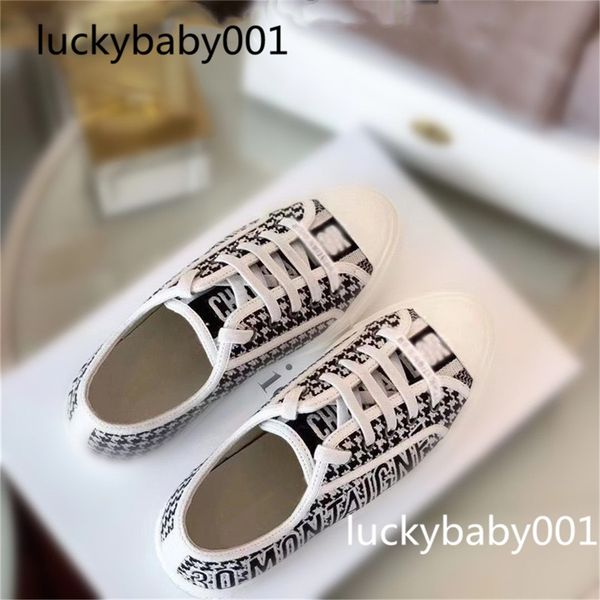 2021 high-quality classic ladies walk'n' sneakers black and white houndstooth embroidery 30 montaigne casual shoes gray low-sandal 
2021 high-quality classic ladies walk'n' sneakers black and white houndstooth embroidery 30 montaigne casual shoes gray low-sandal