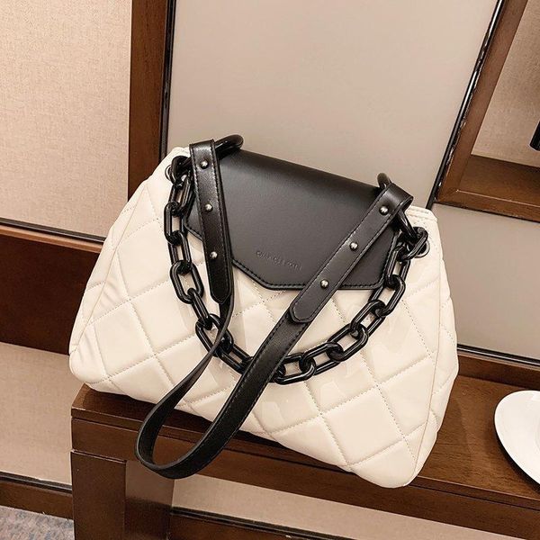 cross body high capacity designer pu leather crossbody bags for women 2021 fashion chain big shoulder handbags and purses lady
cross body high capacity designer pu leather crossbody bags for women 2021 fashion chain big shoulder handbags and purses lady