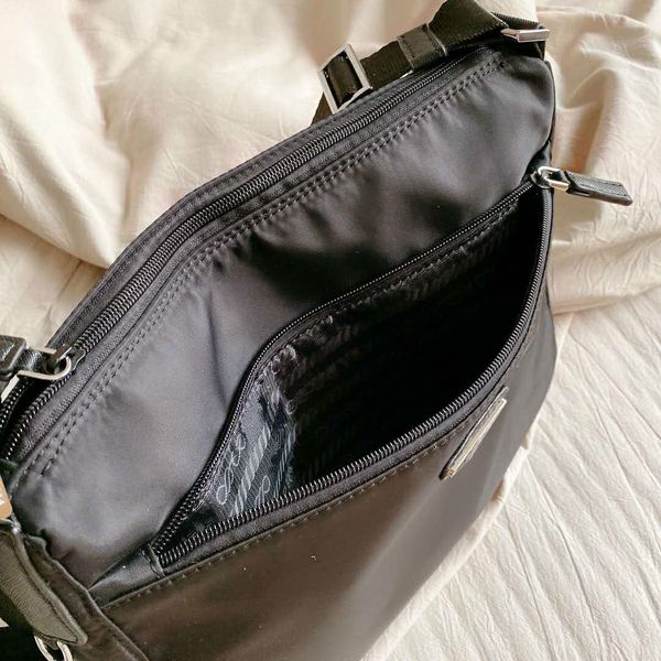 crossbody сумки мужские дизайнера портфель мода сумки на ремне повседневный стиль средний размер большой емкости pd20100407
crossbody сумки мужские дизайнера портфель мода сумки на ремне повседневный стиль средний размер большой емкости pd20100407