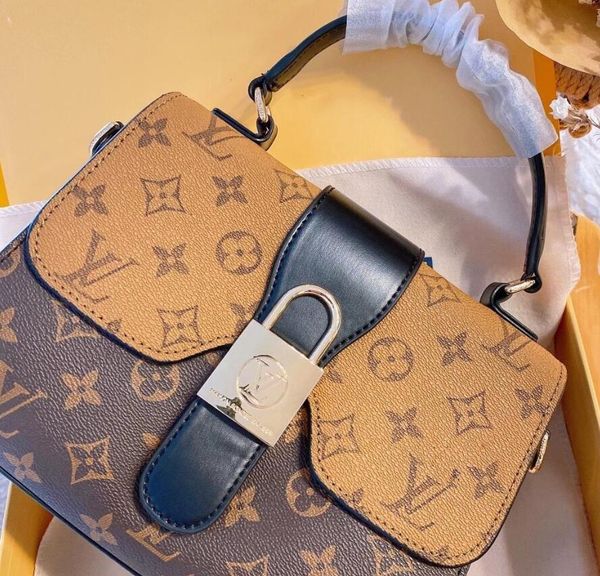fashion handbags purses classic crossbody women shoulder bag handbag ladies messenger bag paris printing old flower tote handbags 05, Blue;gray
fashion handbags purses classic crossbody women shoulder bag handbag ladies messenger bag paris printing old flower tote handbags 05, Blue;gray