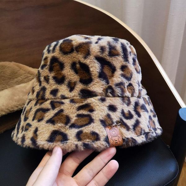 ins 2020 зимние шапки для женщин, леопардовый hatscaps, прекрасный bucket hat, plush рыбака hat, теплый leopard печати, Blue;gray
ins 2020 зимние шапки для женщин, леопардовый hatscaps, прекрасный bucket hat, plush рыбака hat, теплый leopard печати, Blue;gray