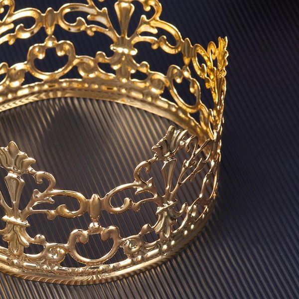 tiara корона партии торт топпер украшения корона волос украшения свадебные принадлежности аксессуары золото серебро cake декоративные a35 jl
tiara корона партии торт топпер украшения корона волос украшения свадебные принадлежности аксессуары золото серебро cake декоративные a35 jl