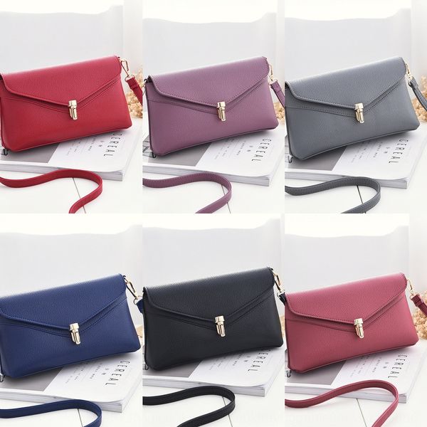 new spring summer 2019 women's packet lock small korean fashion middle aged women's lock mother's small bag single shoulder m
new spring summer 2019 women's packet lock small korean fashion middle aged women's lock mother's small bag single shoulder m