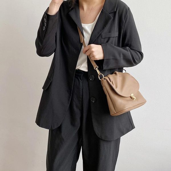 2020 new bag women's fashion shoulder bag women's korean solid soft leather messenger simple small hobos
2020 new bag women's fashion shoulder bag women's korean solid soft leather messenger simple small hobos