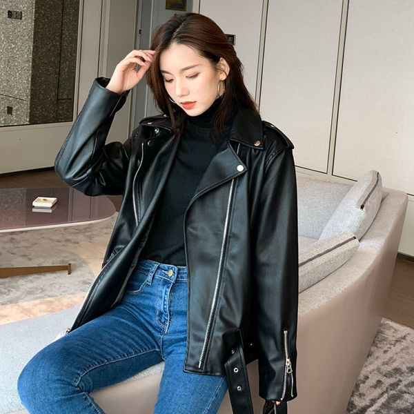 women's black leather motorcyclist's short punk coat, synthetic leather, spring and autumn
women's black leather motorcyclist's short punk coat, synthetic leather, spring and autumn