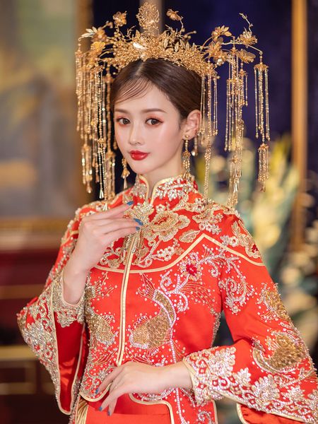 bride luxurious atmosphere crown tassel xiuhe clothing hair ornament golden domineering ancient dress wedding dragon phoenix coat, Silver
bride luxurious atmosphere crown tassel xiuhe clothing hair ornament golden domineering ancient dress wedding dragon phoenix coat, Silver