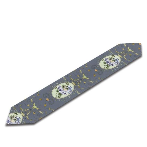 table runner
table runner