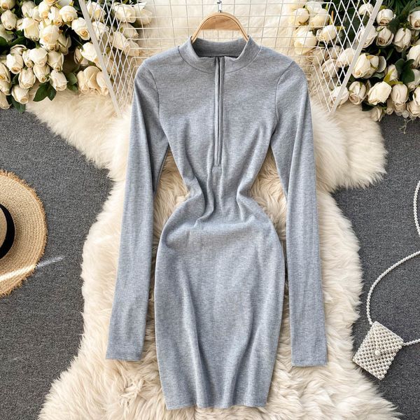 2021 new design mesh pencils feminine long neck solid thin autumn sweater short dress hrgl, Black;gray
2021 new design mesh pencils feminine long neck solid thin autumn sweater short dress hrgl, Black;gray