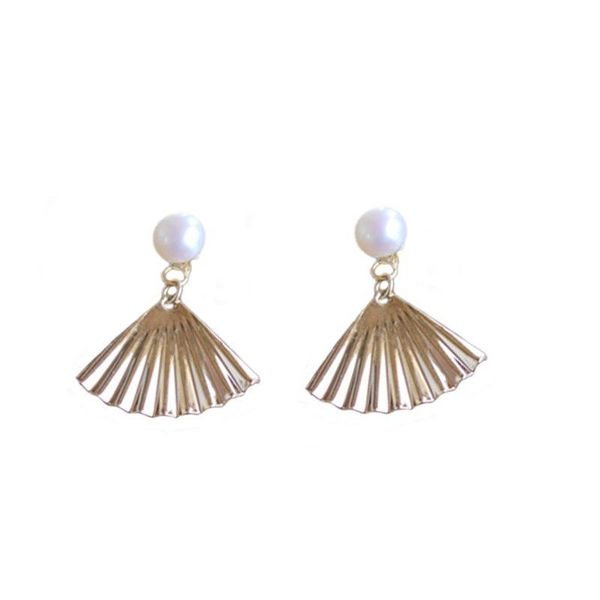 14K Gold Natural Freshwater Pearl Fan Fashion Elegant Retro Wedding Stud Luxury Charm Earrings Jewelry for Women Gift, Golden;silver
14K Gold Natural Freshwater Pearl Fan Fashion Elegant Retro Wedding Stud Luxury Charm Earrings Jewelry for Women Gift, Golden;silver