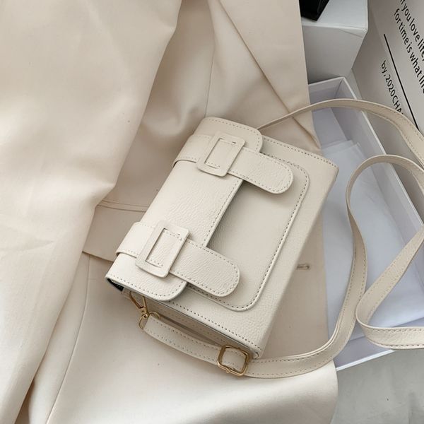 foreign style bagsmall bag square bagwomen 2020 new korean version simple color contrast one shoulder small square bag summer fashion textur
foreign style bagsmall bag square bagwomen 2020 new korean version simple color contrast one shoulder small square bag summer fashion textur