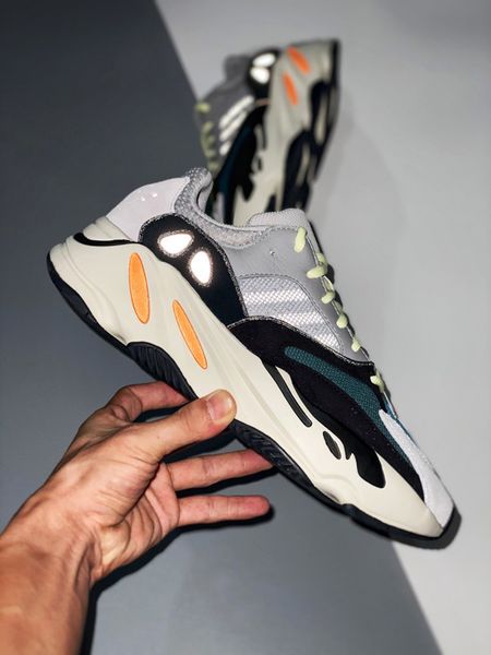 kanye 700 west reflective v2 700s wave runner mens trainers zoom designer shoes sports sneakers men women chaussures, White;red
kanye 700 west reflective v2 700s wave runner mens trainers zoom designer shoes sports sneakers men women chaussures, White;red