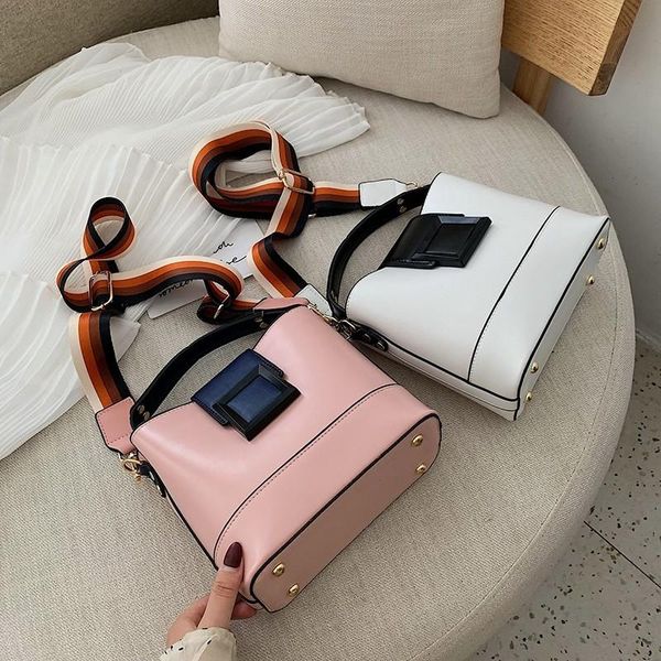 2020 new fashion simple temperament messenger bag all-match one-shoulder women bucket bag