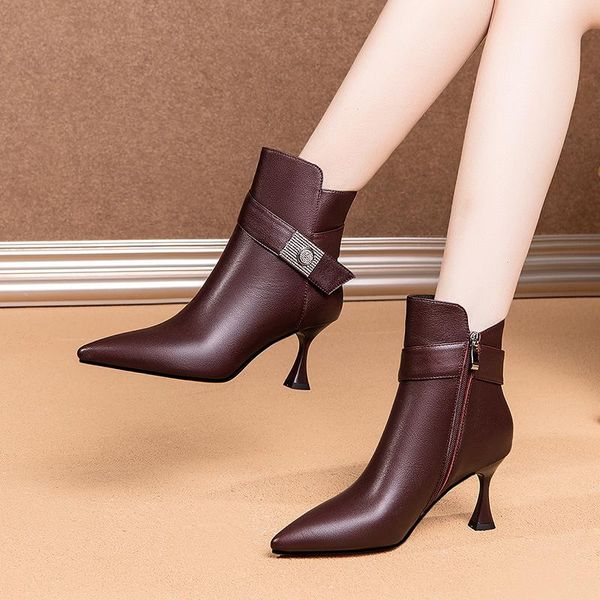 2021 spring new women's boots fashion boots cowhide high heels noble belt buckle stage party 111, Black
2021 spring new women's boots fashion boots cowhide high heels noble belt buckle stage party 111, Black