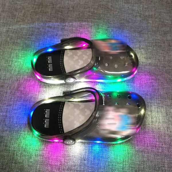 new cute baby led pig cartoon girl middle and small children chaotong flashing light sandals princs hole sho, Black;red
new cute baby led pig cartoon girl middle and small children chaotong flashing light sandals princs hole sho, Black;red