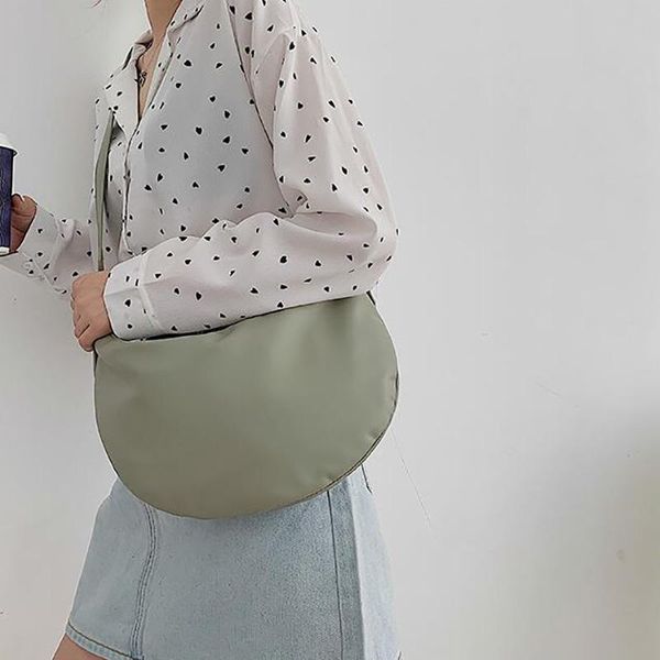 korea chic women big capacity shoulder crossbody bag 2020 fashion wide strap semi-circular dumplings female messenger bag
korea chic women big capacity shoulder crossbody bag 2020 fashion wide strap semi-circular dumplings female messenger bag