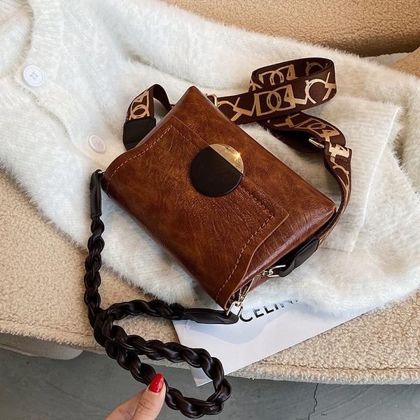 french non-mainstream design bag female net red new style 2020 women's fashion handbag shoulder bags shoulder & crossbody bags
french non-mainstream design bag female net red new style 2020 women's fashion handbag shoulder bags shoulder & crossbody bags