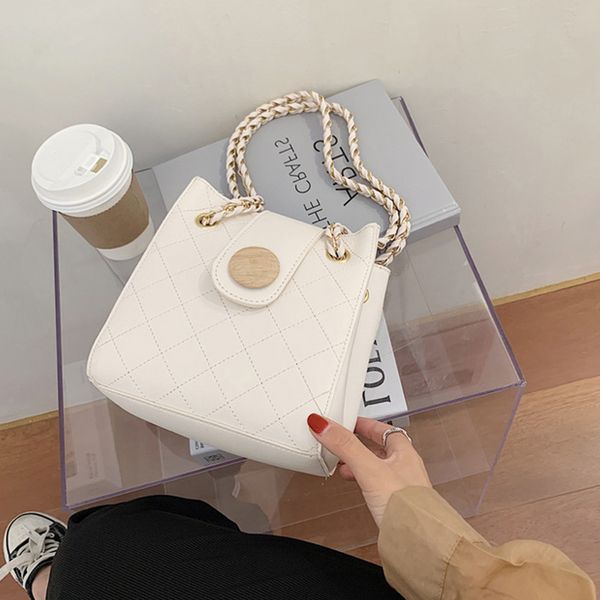 fashion simple versatile small bag women new trendy fashion chain bucket bag net red all-match messenger bag fashion womenbag c1223
fashion simple versatile small bag women new trendy fashion chain bucket bag net red all-match messenger bag fashion womenbag c1223