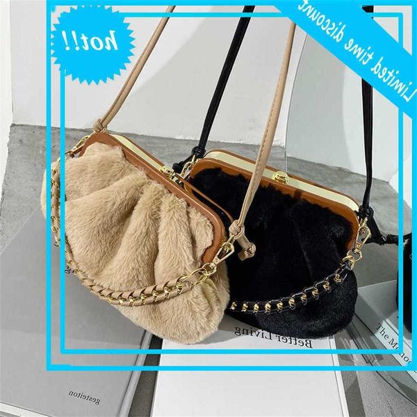 faux fur small soft crossbody cups for 2021 winter trend hand tas women branded trending luxury shoulder handbags
faux fur small soft crossbody cups for 2021 winter trend hand tas women branded trending luxury shoulder handbags