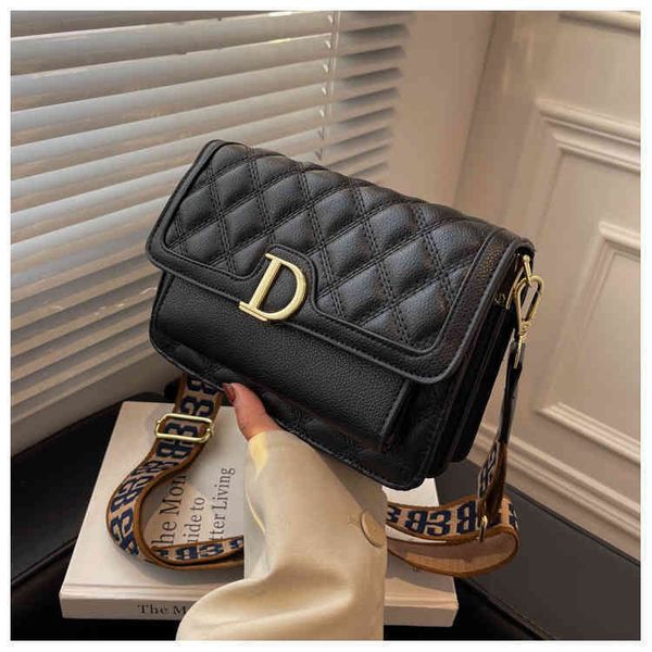 75% off handbag factory store on style lock small women's trend single shoulder rhombic lattice chain korean cross messenger
75% off handbag factory store on style lock small women's trend single shoulder rhombic lattice chain korean cross messenger
