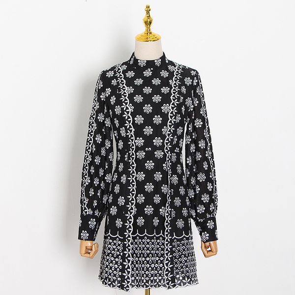 2021 new autumn woman dressed floral embroidery long o-neck runway vintage design small female shredded 7wpo, Black;gray
2021 new autumn woman dressed floral embroidery long o-neck runway vintage design small female shredded 7wpo, Black;gray