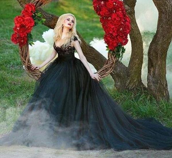 gothic black tulle wedding dresses appliques lace sheer neck open back long bridal gowns vintage retro spring summer bridal gowns 2021, White
gothic black tulle wedding dresses appliques lace sheer neck open back long bridal gowns vintage retro spring summer bridal gowns 2021, White