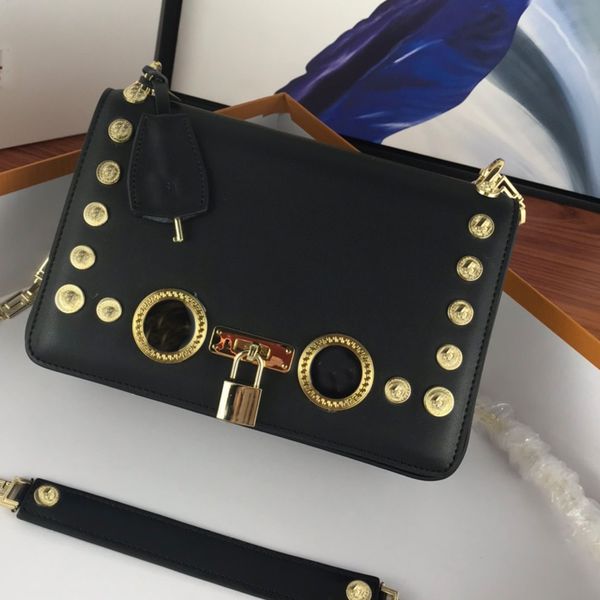 crossbody shoulder bag 5a quality genuine leather women handbag purse with badge key decors vintage messenger bags ship
crossbody shoulder bag 5a quality genuine leather women handbag purse with badge key decors vintage messenger bags ship