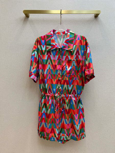 1112 2022 runway dress spring summer brand same style short pants empire short sleeve lapel neck flora print womens dress fashion tao, Black
1112 2022 runway dress spring summer brand same style short pants empire short sleeve lapel neck flora print womens dress fashion tao, Black