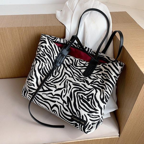 purses and handbags fashion casual tote bags for women 2020 shoulder portable high-quality bags simple shopping designer
purses and handbags fashion casual tote bags for women 2020 shoulder portable high-quality bags simple shopping designer