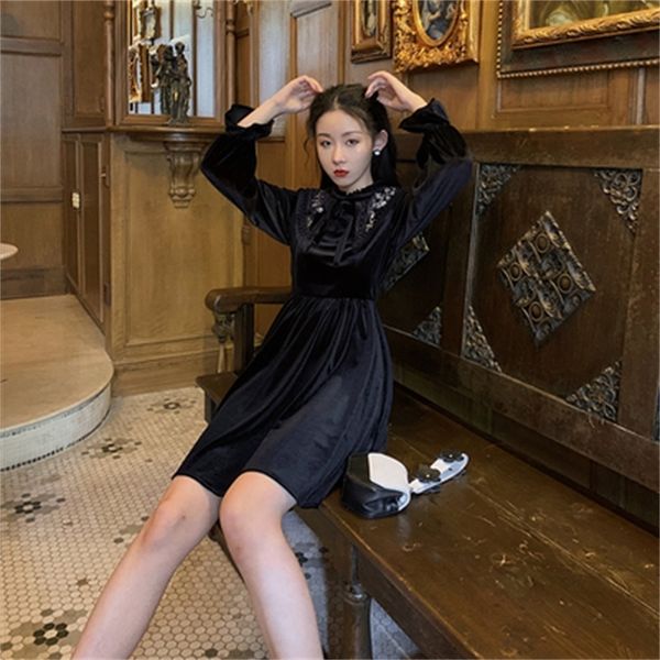 2021 new velvet black long sleeve embroidery women midi warm fall korean one-piece female wedding party dress wnlf, Black;gray
2021 new velvet black long sleeve embroidery women midi warm fall korean one-piece female wedding party dress wnlf, Black;gray