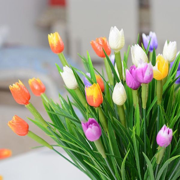 32cm wedding decorative tulips bud flower bouquet(7 branch flowers) plastic plants/flowers with green leaves new year decor
32cm wedding decorative tulips bud flower bouquet(7 branch flowers) plastic plants/flowers with green leaves new year decor