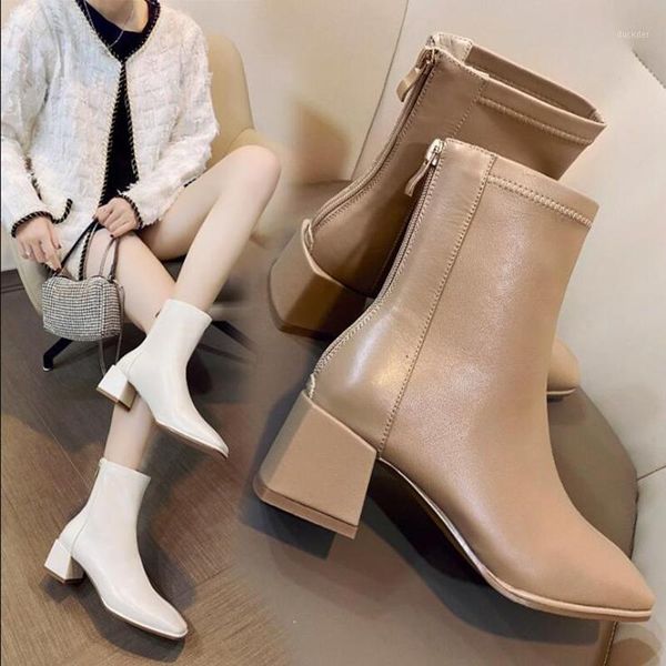 ankle boots women boots women shoes ladies fashion high-heeled short pu retro 2021 autumn new style short d5621, Black
ankle boots women boots women shoes ladies fashion high-heeled short pu retro 2021 autumn new style short d5621, Black