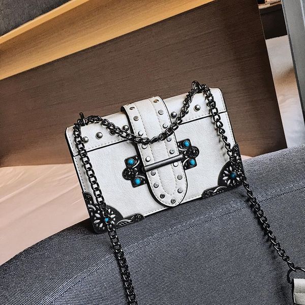 aimiyoung women shoulder bags rivet crossbody bags for women messenger fashion leather handbags bolsa feminina
aimiyoung women shoulder bags rivet crossbody bags for women messenger fashion leather handbags bolsa feminina