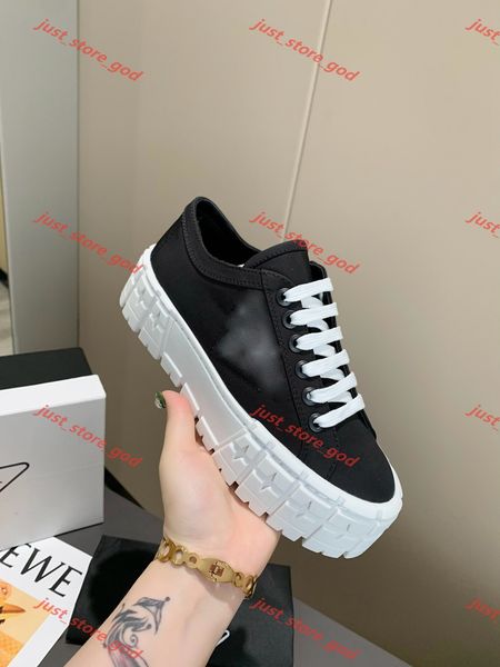 triple s crystal sole trainer shoes clear sole neon black white yellow men women fashion casual trainer sneakers up
triple s crystal sole trainer shoes clear sole neon black white yellow men women fashion casual trainer sneakers up