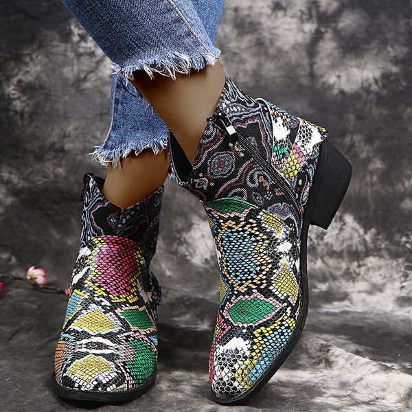 2020 women retro snake print ankle boots slip on pointed toe mixed color winter female soft leather med heels shoes q1104, Black 
2020 women retro snake print ankle boots slip on pointed toe mixed color winter female soft leather med heels shoes q1104, Black