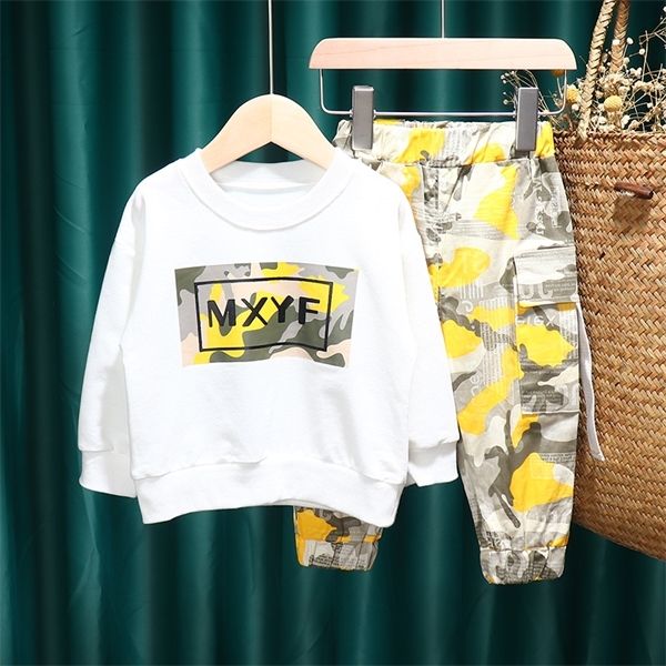 baby boys clothes camouflage girls sport o-neck + printed trousers cotton dress long sleeve toddler children clothing c1016, White
baby boys clothes camouflage girls sport o-neck + printed trousers cotton dress long sleeve toddler children clothing c1016, White