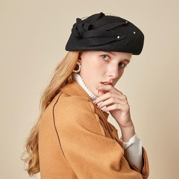sombreros de mujer gorros invierno british vintage flower woolen hat ladies elegant temperament wild beret cappello donna 2021, Blue;gray
sombreros de mujer gorros invierno british vintage flower woolen hat ladies elegant temperament wild beret cappello donna 2021, Blue;gray