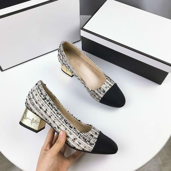 2020 women ladies woman shoes high heels pointed toe pumps come with dust bags wedding shoes 033004, Black;red
2020 women ladies woman shoes high heels pointed toe pumps come with dust bags wedding shoes 033004, Black;red