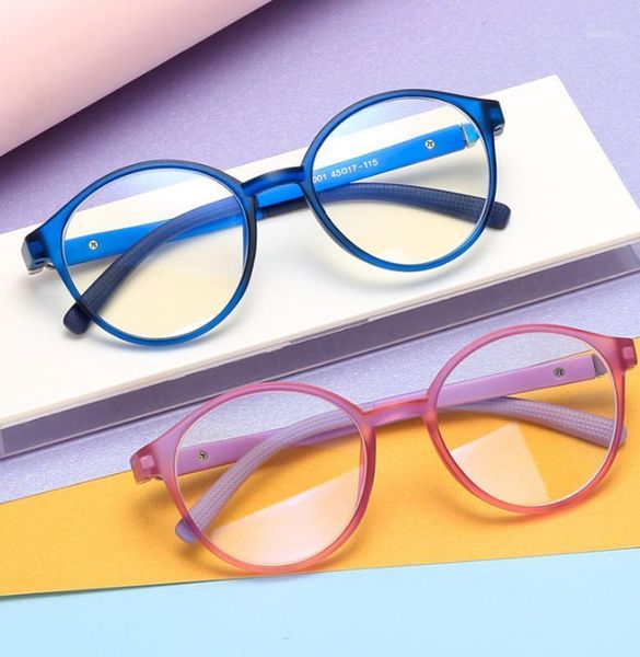 sunglasses 2021 fashion children blue light blocking glasses boys girls goggles tr90 clear lens optical glasses1, White;black
sunglasses 2021 fashion children blue light blocking glasses boys girls goggles tr90 clear lens optical glasses1, White;black