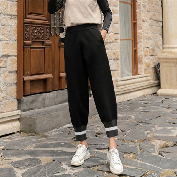 2021 new female harem solid elastic empire at the waist ankle length sweat pants lady from office leggings autumn 4b2m, Black;white
2021 new female harem solid elastic empire at the waist ankle length sweat pants lady from office leggings autumn 4b2m, Black;white