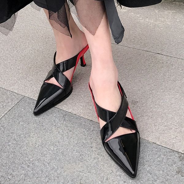 2021 new to women's sandals, high heels, black woman's party, shoes, 34-39 bombs. 50gj
2021 new to women's sandals, high heels, black woman's party, shoes, 34-39 bombs. 50gj
